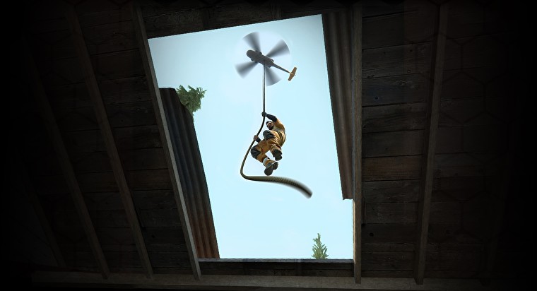 Mirando hacia arriba a través del techo corredizo de un edificio mientras un hombre con equipo de combate completo desciende en rápel desde un helicóptero