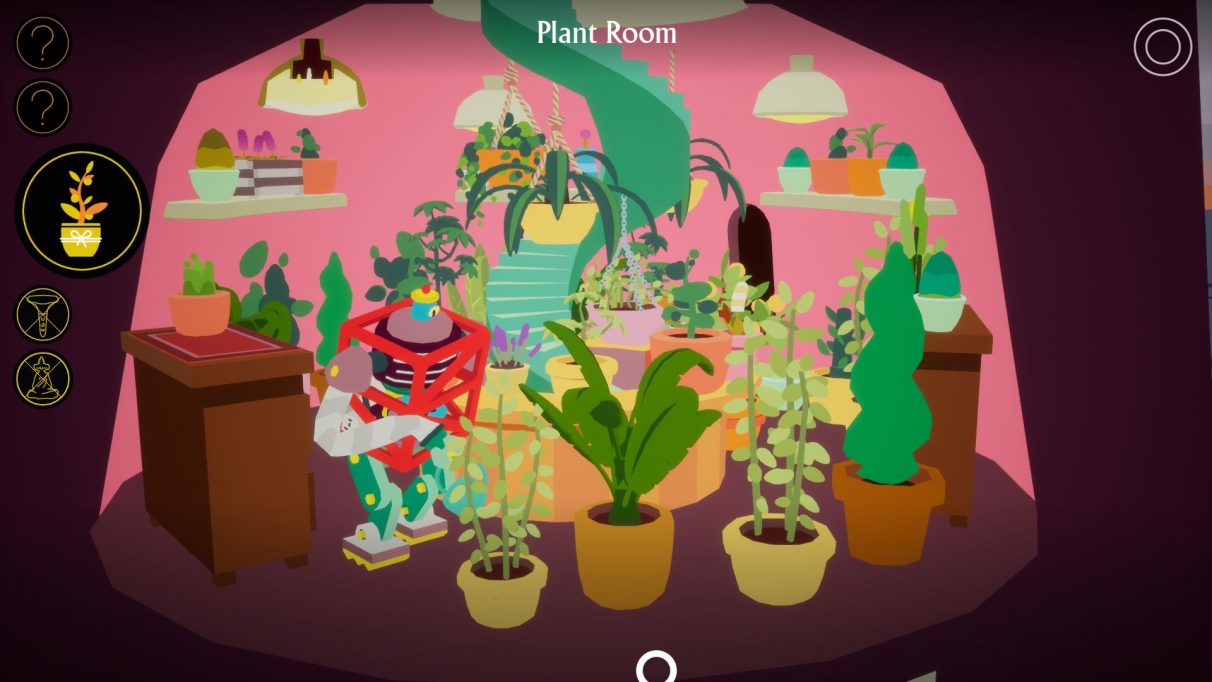 Una captura de pantalla que muestra la sala de la planta en el retiro de yoga del faro en I Am Dead.  La sala redonda se ve en sección transversal.  Está lleno de plantas en macetas, algunas colgando del techo, y un robot grande y en bloques las está regando.